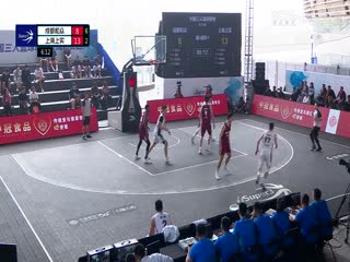 宅男大战丧尸病毒视频