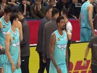 人妻中出视频二区